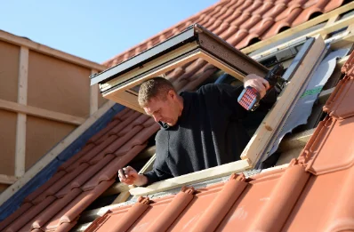 Pose de fenêtres de toit Velux à Plouigneau